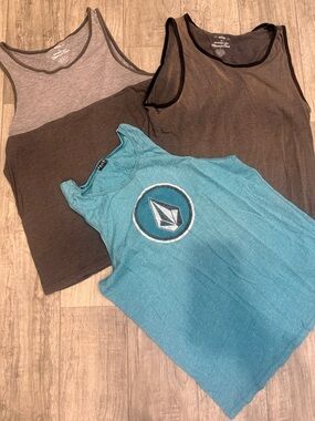 Volcom Teal Logo Tank with Brown and Gray Layering Tanks